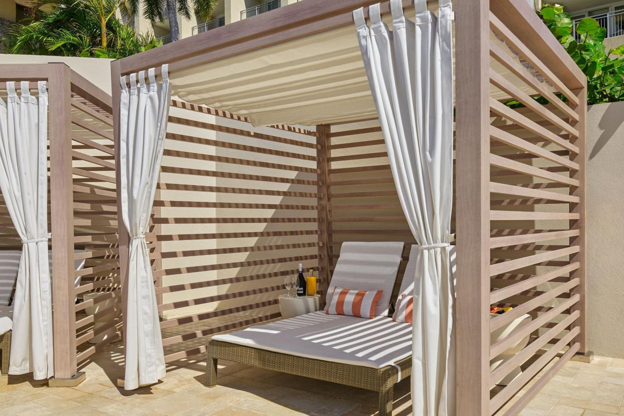 The Westin St Thomas Beach Resort & Spa Frydendal Exterior photo