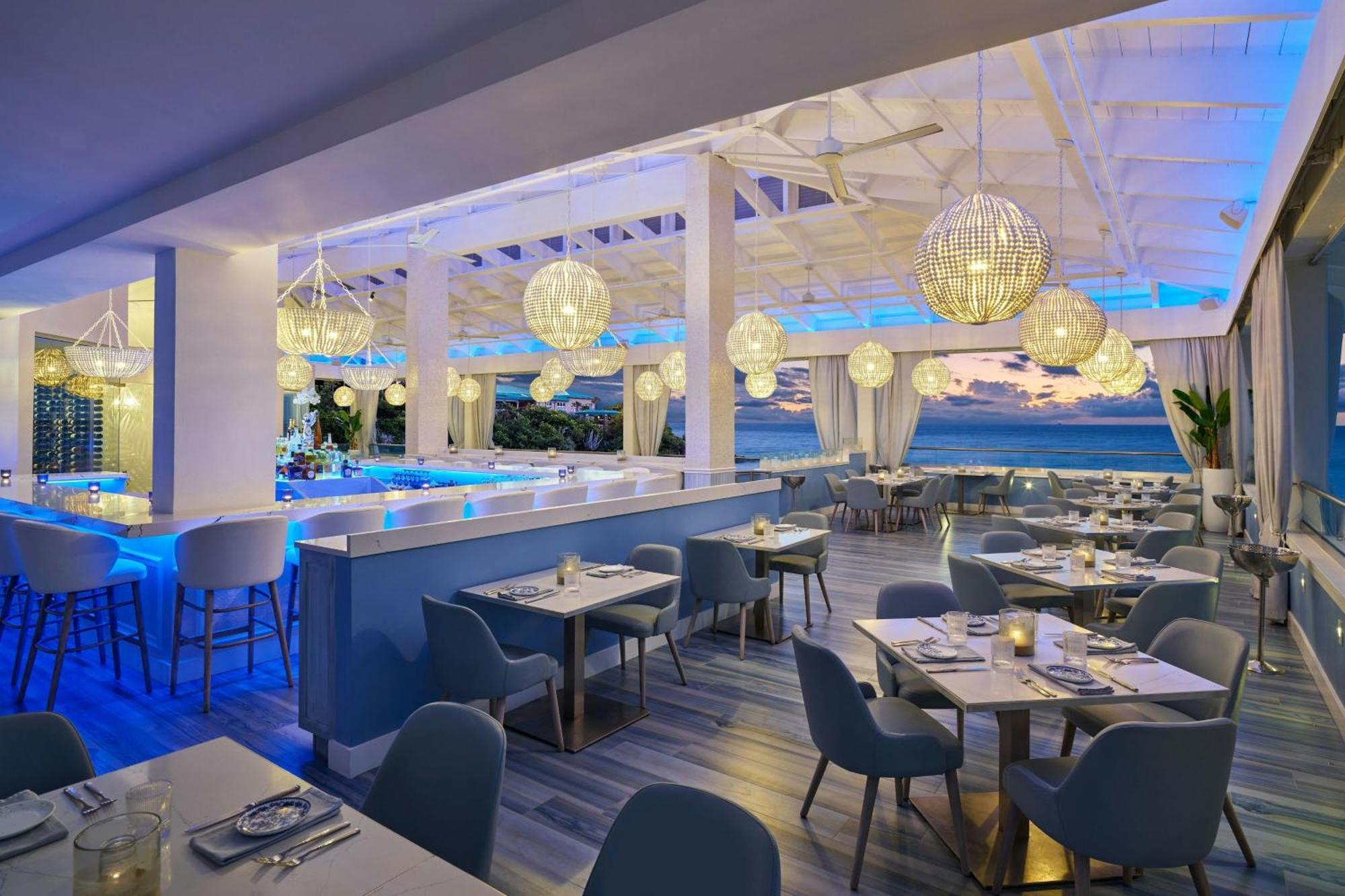 The Westin St Thomas Beach Resort & Spa Frydendal Exterior photo
